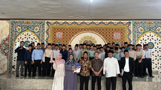 Sosialisasi Program Kuliah ke Universitas Al-Azhar Mesir di Pesantren Lembah Arafah Bogor