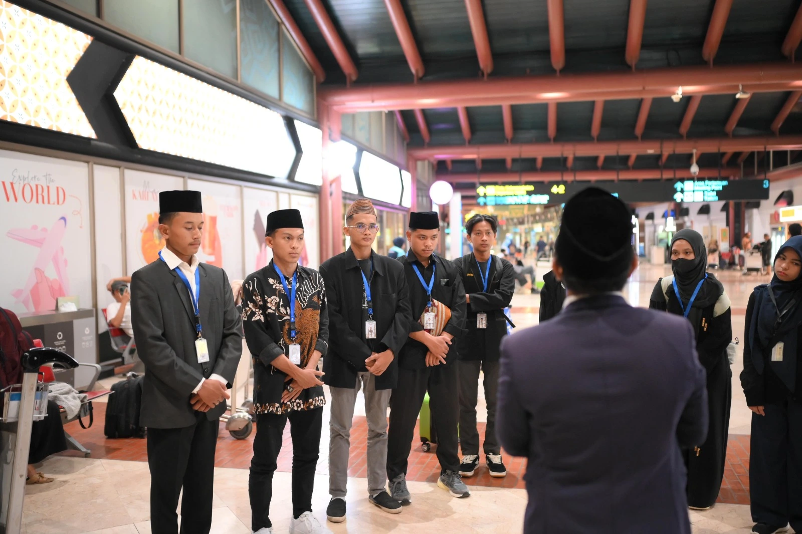 Pelepasan Mahasiswa Al-Azhar 12 Februari 2025